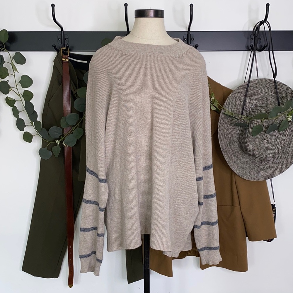 American Eagle Jegging Sweater